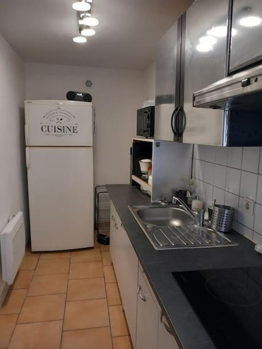 Appart Fonctionnel Et Familial Apartamento Béziers Exterior foto